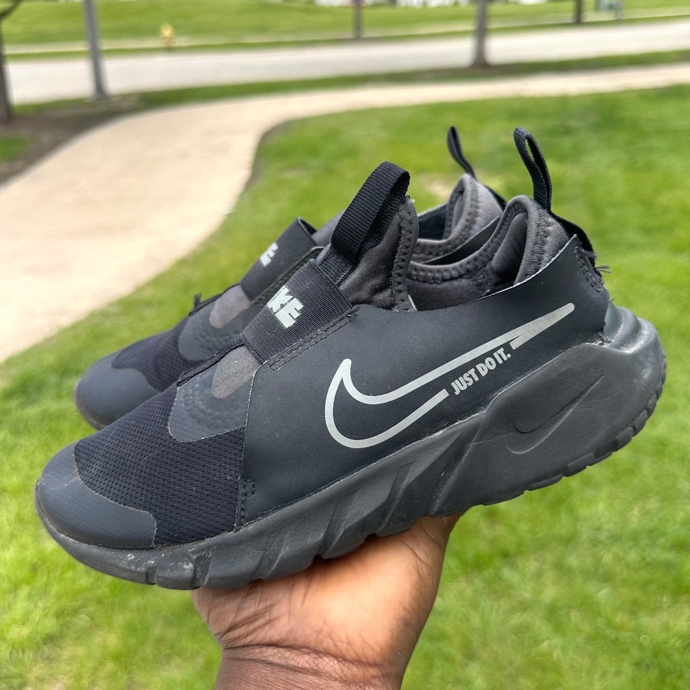Nike Flex Runner 2 Big Kids' Road Running Shoes Size 4Y Black Sneakers - Picture 11 of 13